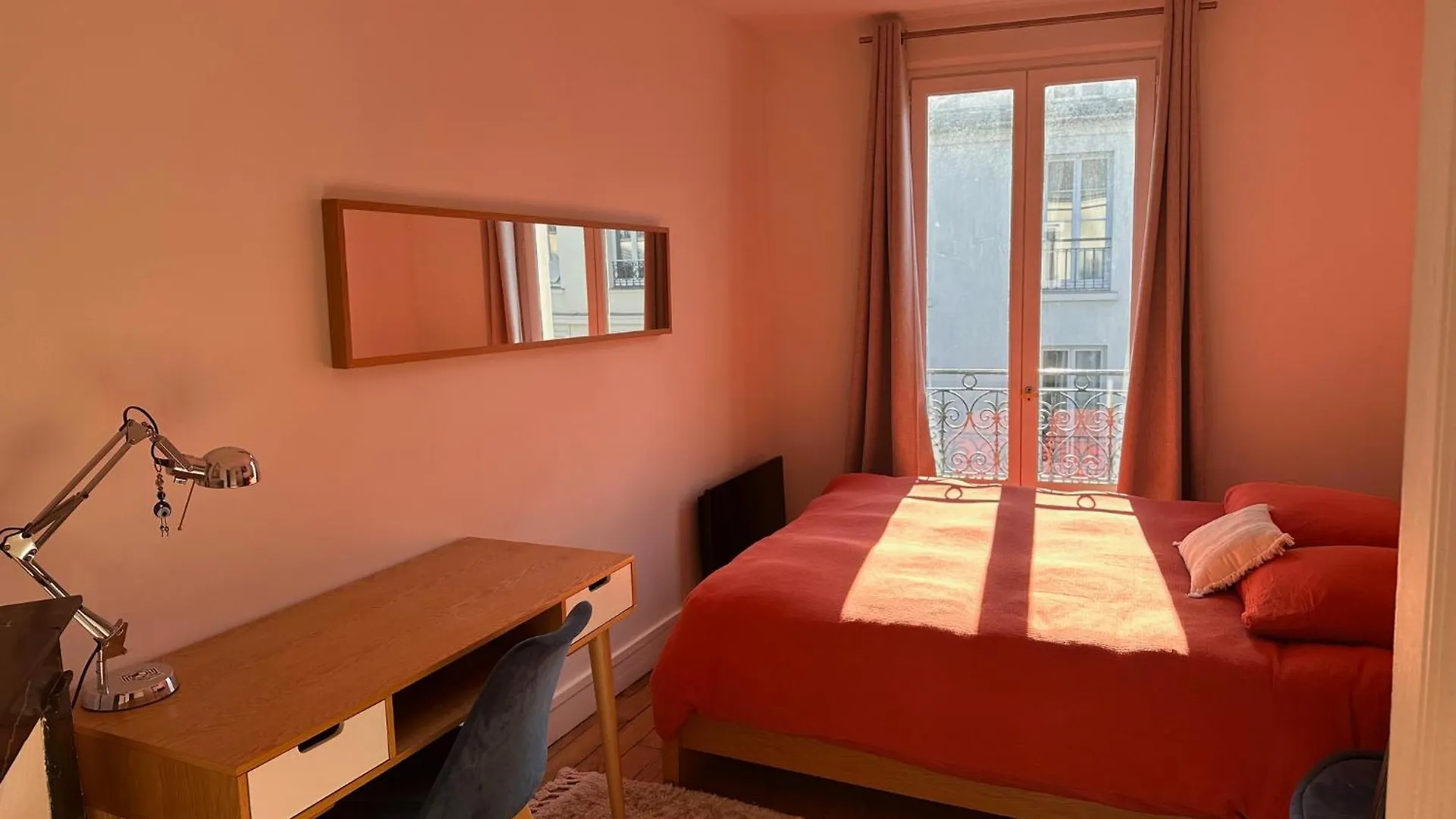 פריז Quiet Apartment Hill Of Montmartre